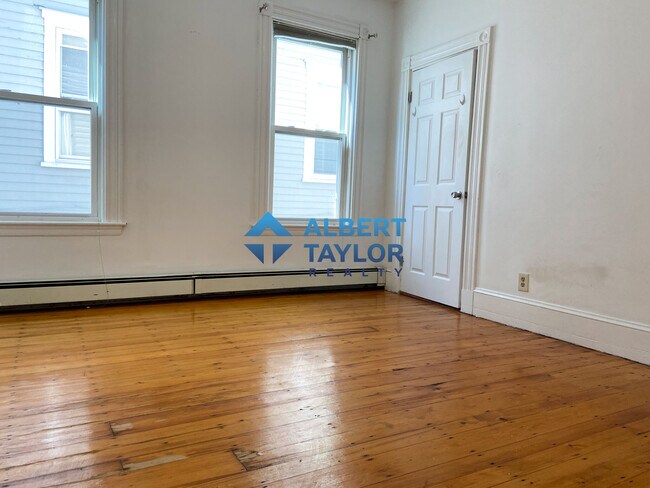 Foto del edificio - 13 Sachem St