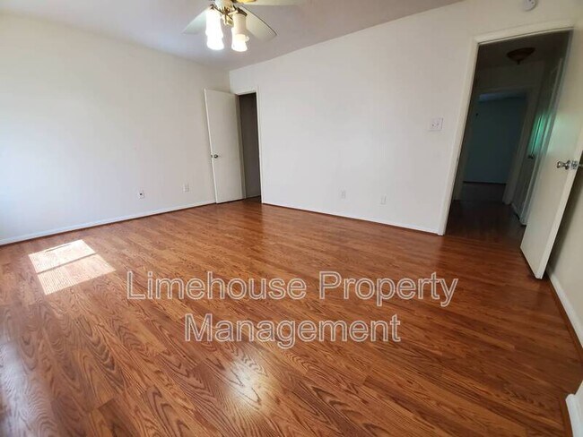 Foto del edificio - 3746 Chimney Creek Drive - 1