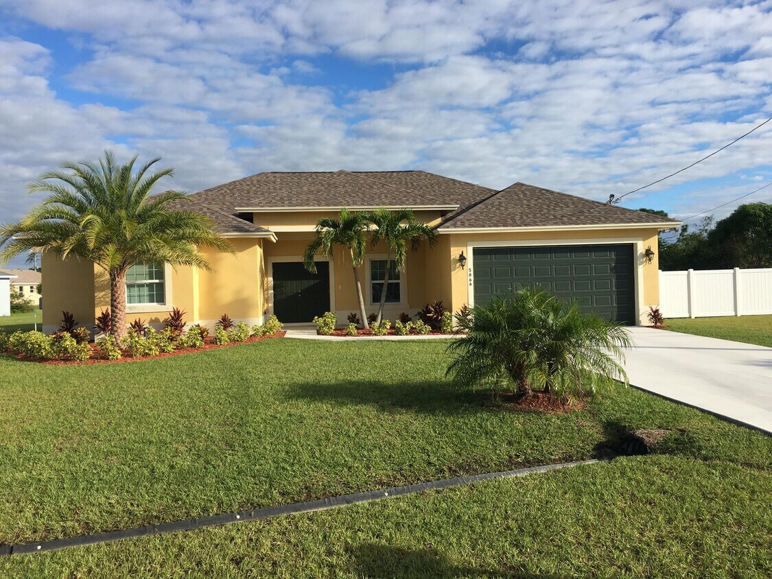 Foto principal - 5866 NW Mesa Cir