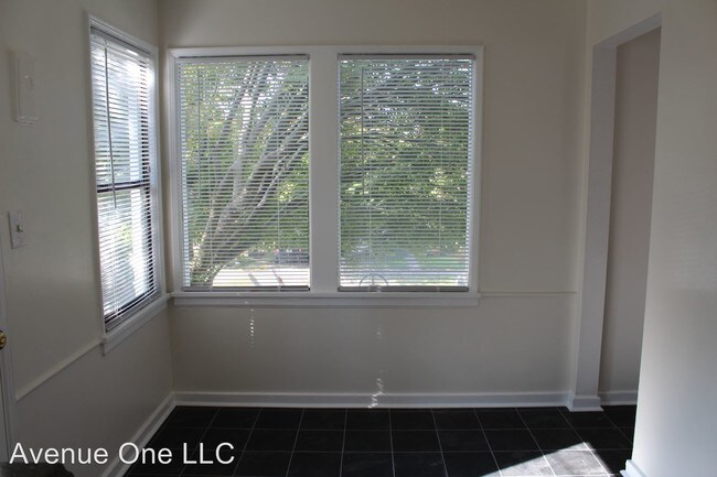 Foto del edificio - 6010 5th Ave NW