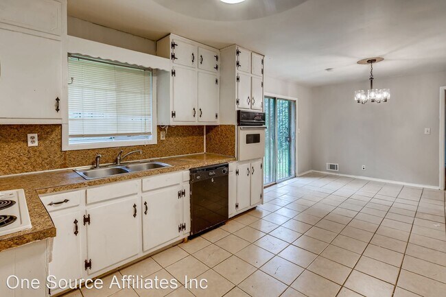 Foto del edificio - 3 br, 1.5 bath House - 365 Ashburton Ave SE
