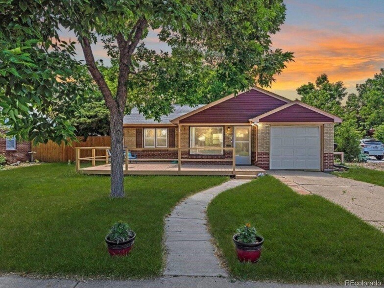 Primary Photo - 8520 W 55th Dr