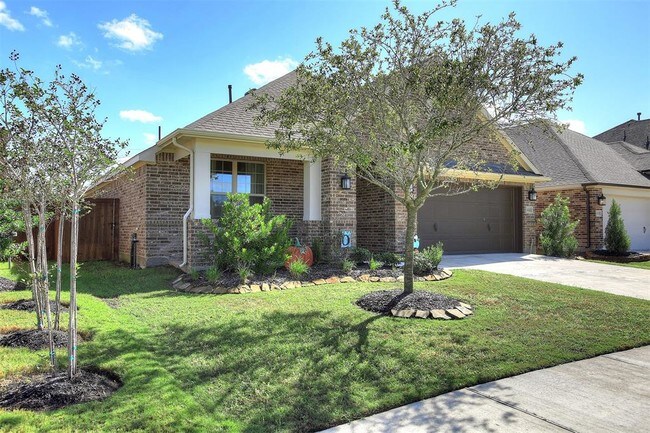 Building Photo - 10323 Armstrong Dr