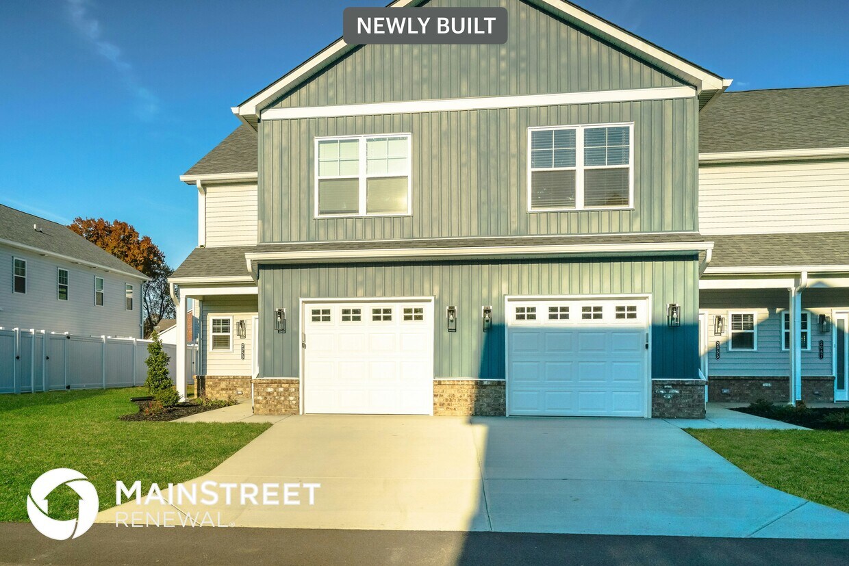 Primary Photo - 2053 N Sarah Dr