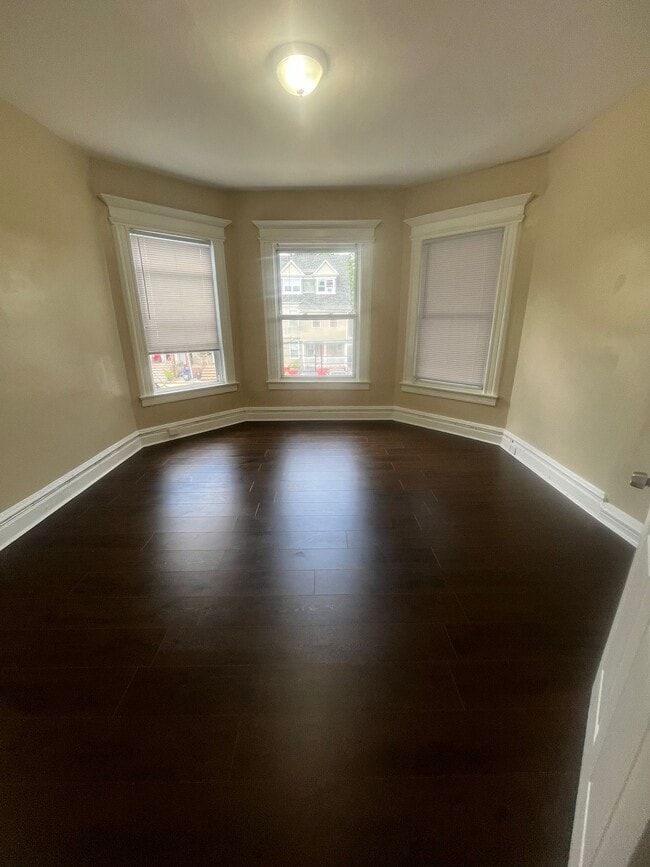 Unit 2 - 189 N 11th St