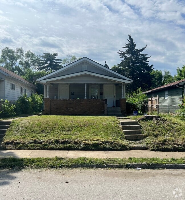 Building Photo - 2909 E Brookside Ave