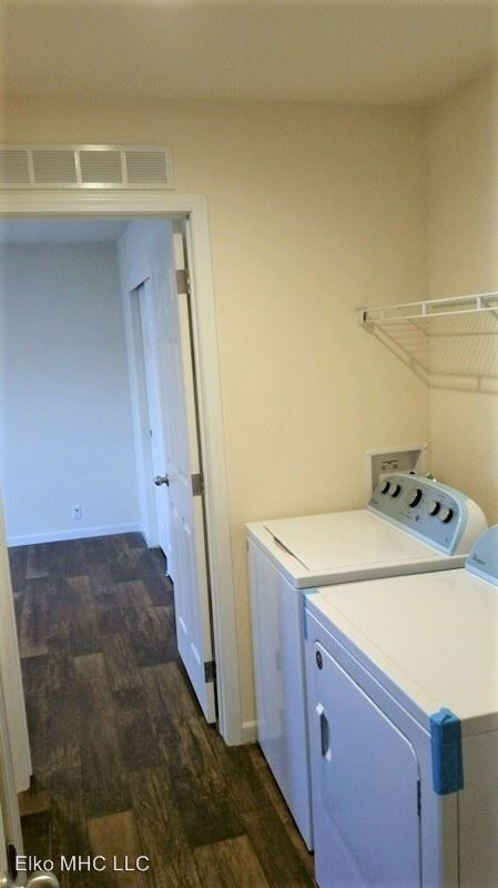 Foto del edificio - 591 S 9th St