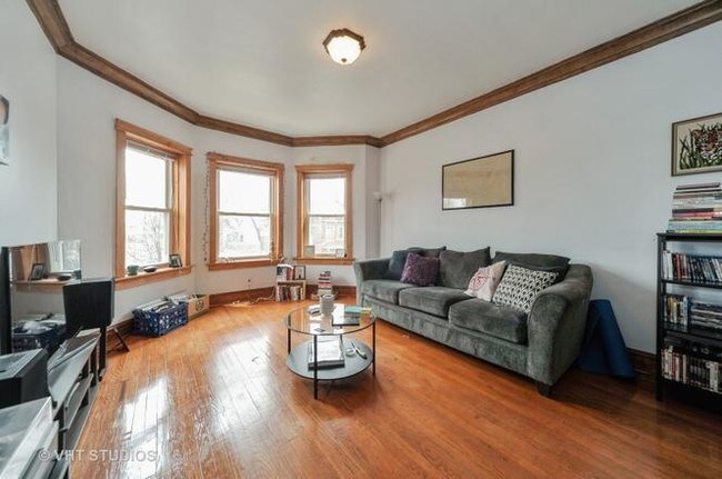 Living Room - 2820 N Mozart St