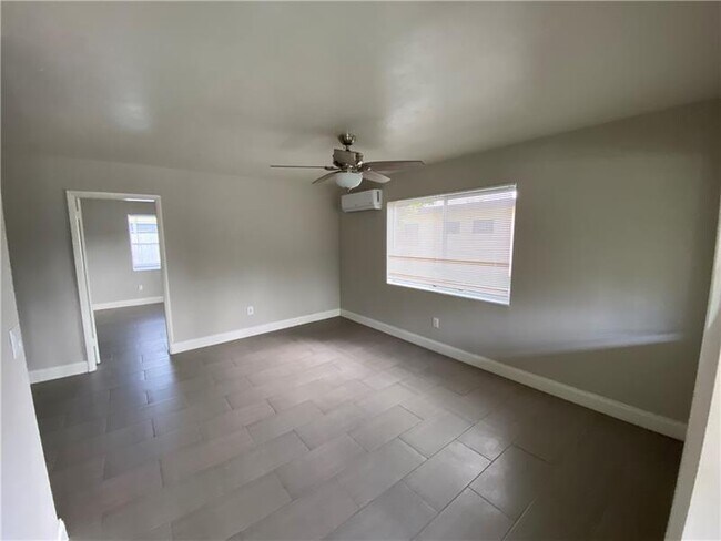 Foto del edificio - 800 Moffett St