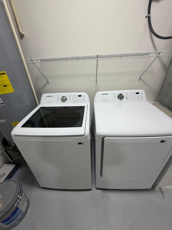 Foto del edificio - 2341 Suanne Ave