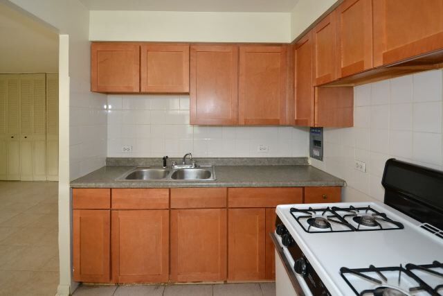 Foto del edificio - 503 W Briar Pl