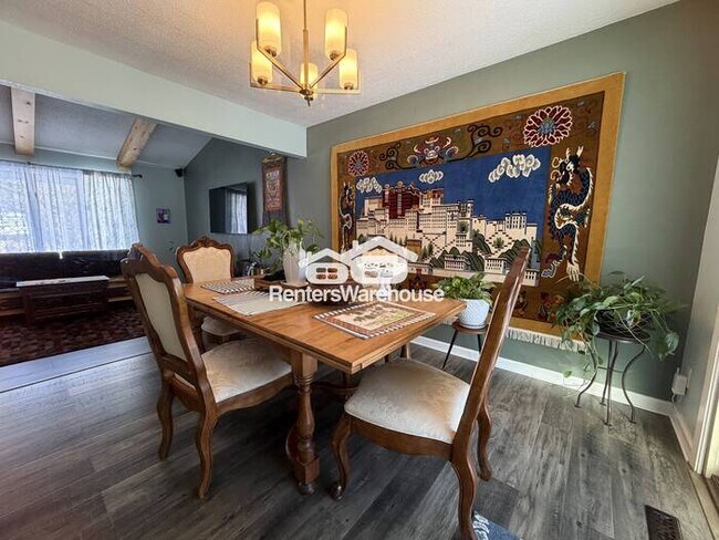 Foto del edificio - Available March 1st Spacious 4 bedroom, 2 baths Single Family Home in Saint Paul