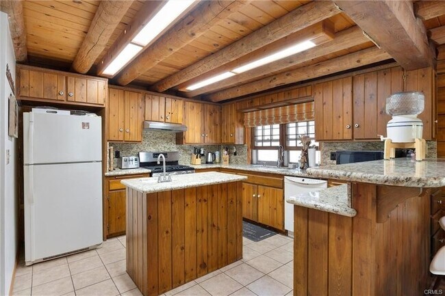 Foto del edificio - 2712 Tirol Dr