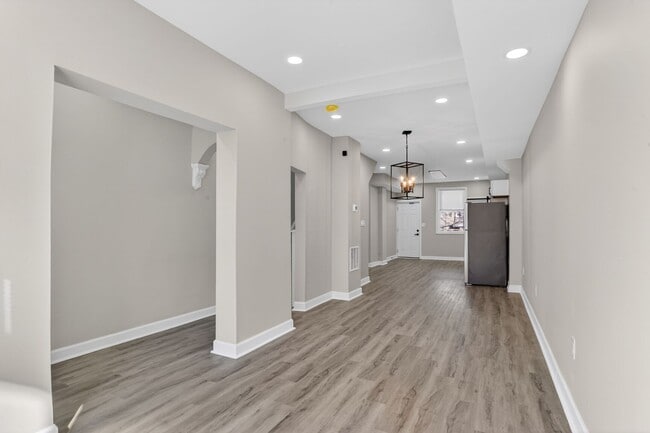 Foto del edificio - 2102 W Saratoga St