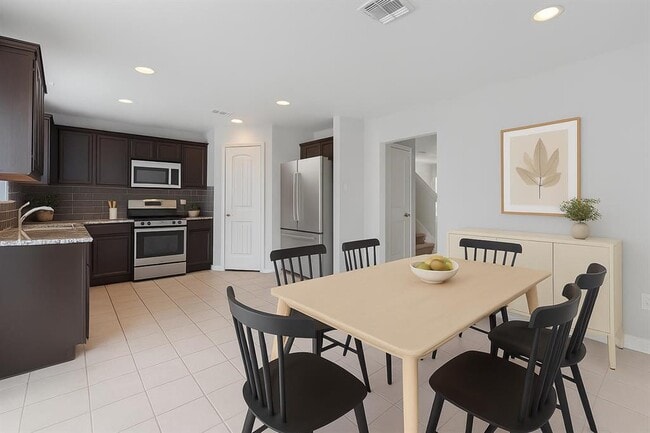 Foto del edificio - 134 Friendship Oak Dr