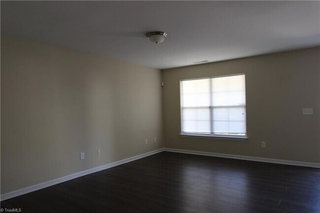 Building Photo - 901 Pitman Rd