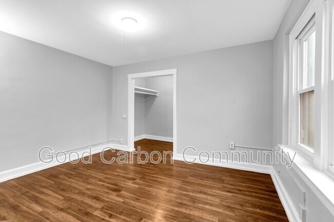 Building Photo - 870 Lafayette Ave