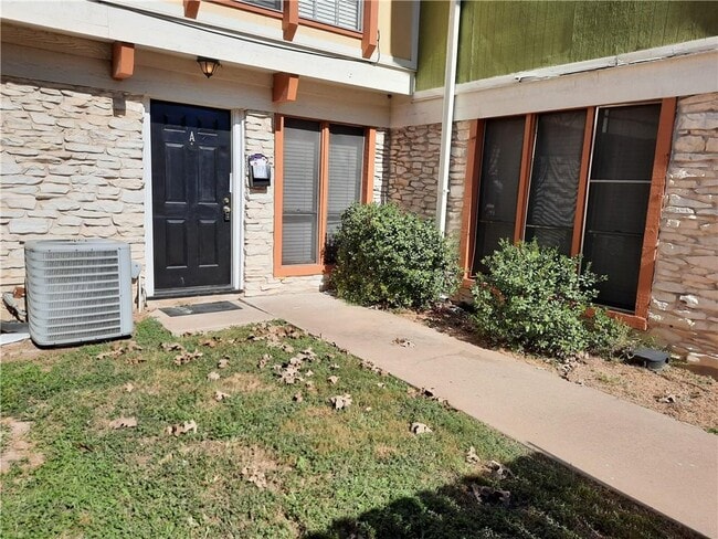Building Photo - 7206 Creekside Dr