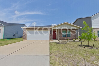 Building Photo - 15565 Briar Forest Dr