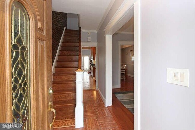 Foto del edificio - 1015 Irving St NW