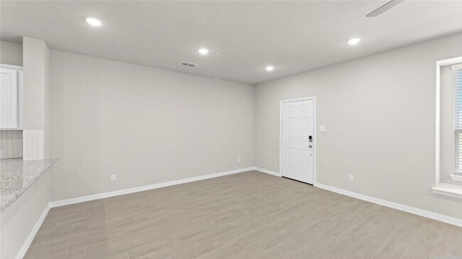 Foto del edificio - 3716 Paradise Way