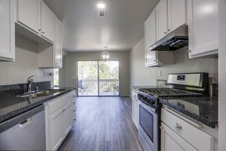 Building Photo - 4262 Mesa Vista Way