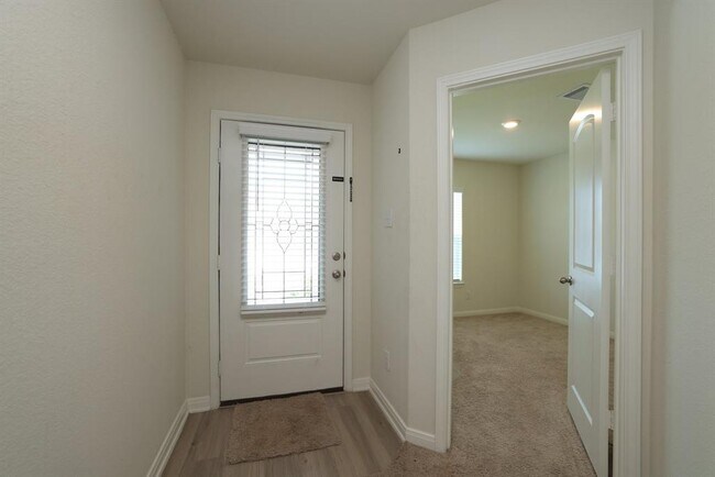 Foto del edificio - 20914 Solstice Point Dr