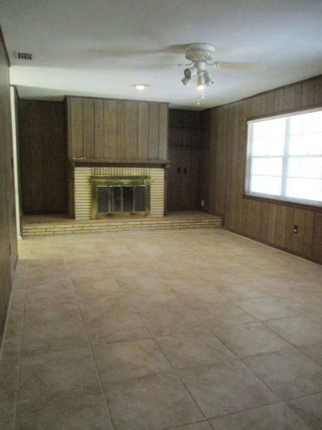 Foto del edificio - 324 NW 122nd St
