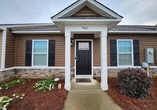 Building Photo - 960 Madrid Ct