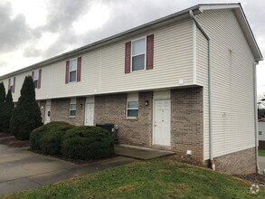 Building Photo - 3110 Putnam Ave