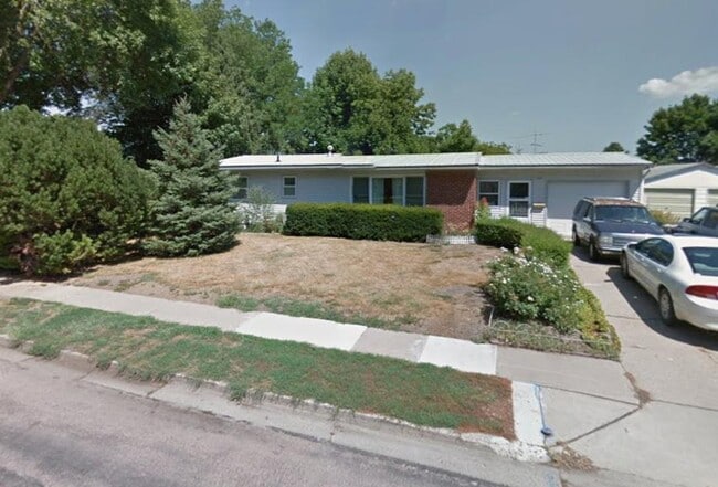 Building Photo - 421 Prentis Ave