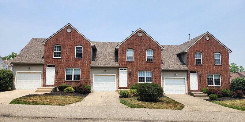 Primary Photo - Applewood Townhomes - 28
