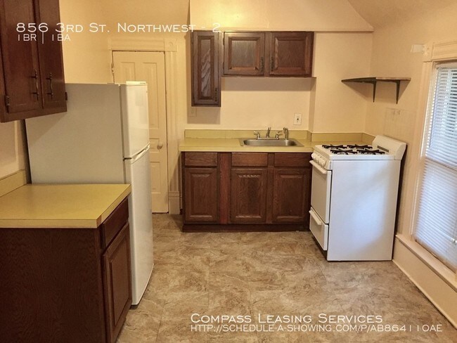 Foto del edificio - 856 3rd St NW