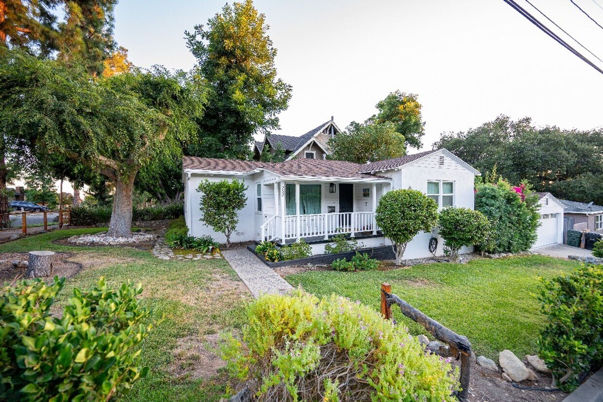 Foto principal - Charming Bungalow with King Size Bed