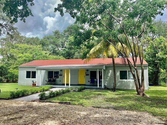 Foto del edificio - 1531 NE 131st Ln