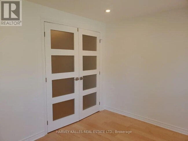 Building Photo - 679 Vaughan Rd