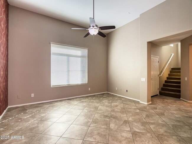 Foto del edificio - 1958 W Busoni Pl