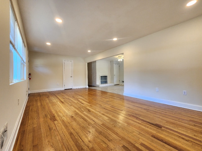 Building Photo - 226 Brookdale Ave