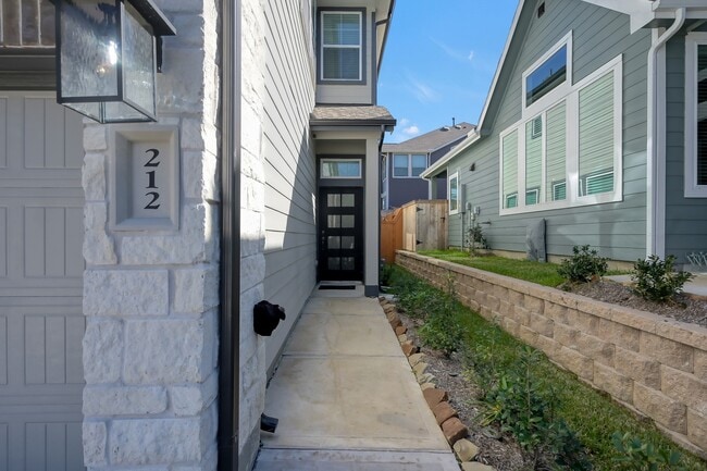 Foto del edificio - 212 Cider Gum Pl