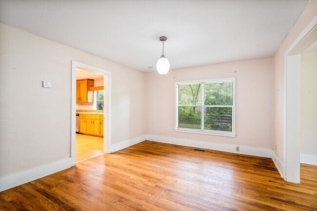 Building Photo - FAIRHOPE COTTAGE