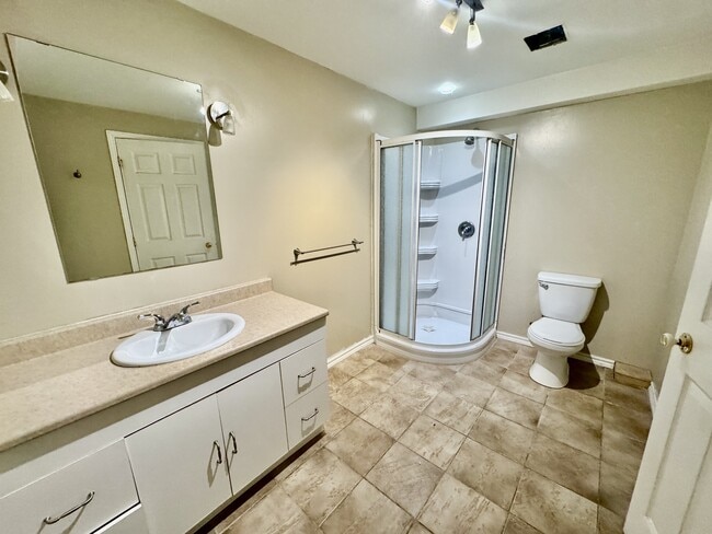 Building Photo - 163 Rue des Boulonnais