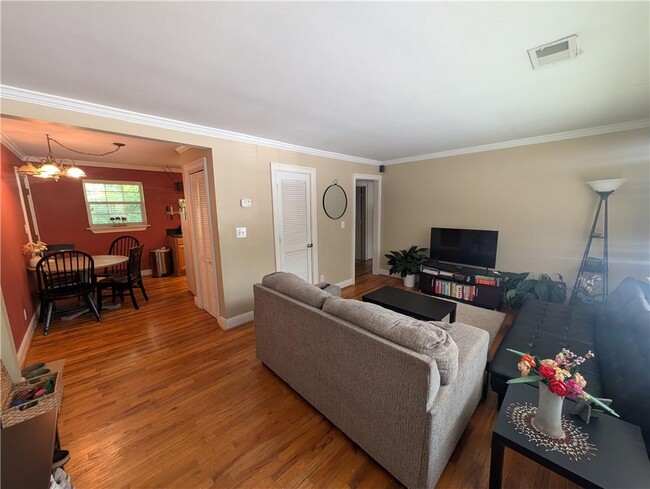 Building Photo - 1643 Briarcliff Rd NE