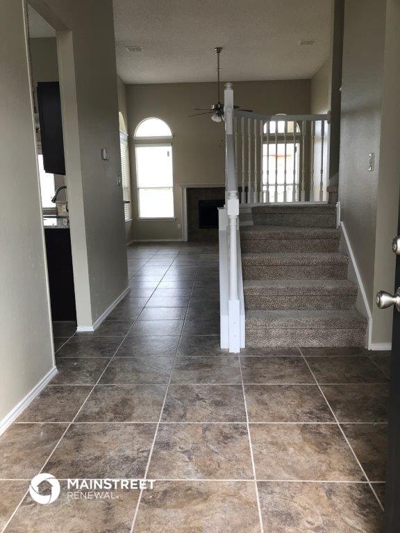 Foto del edificio - 219 N Waterford Oaks Dr
