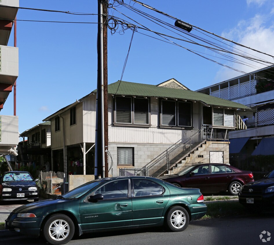 Building Photo - 718 Kamuela Ave