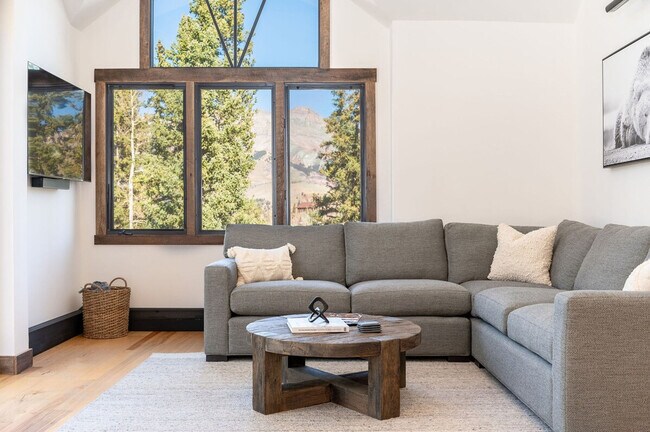 Foto del edificio - 116 Winterleaf Dr