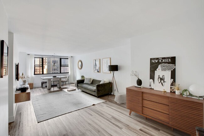 Foto del edificio - 330 W 58th St