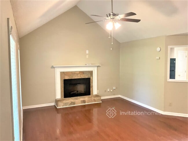 Building Photo - 5471 Quarters Way