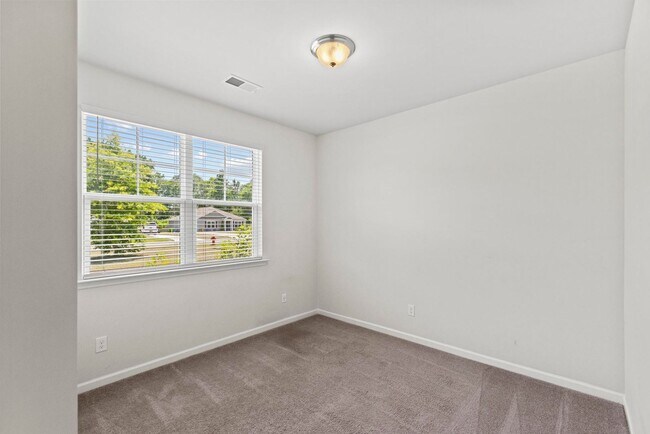 Foto del edificio - Holly Ridge Ranch Home available now!
