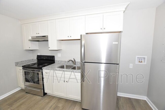 Foto del edificio - 7923 Thompson Rd