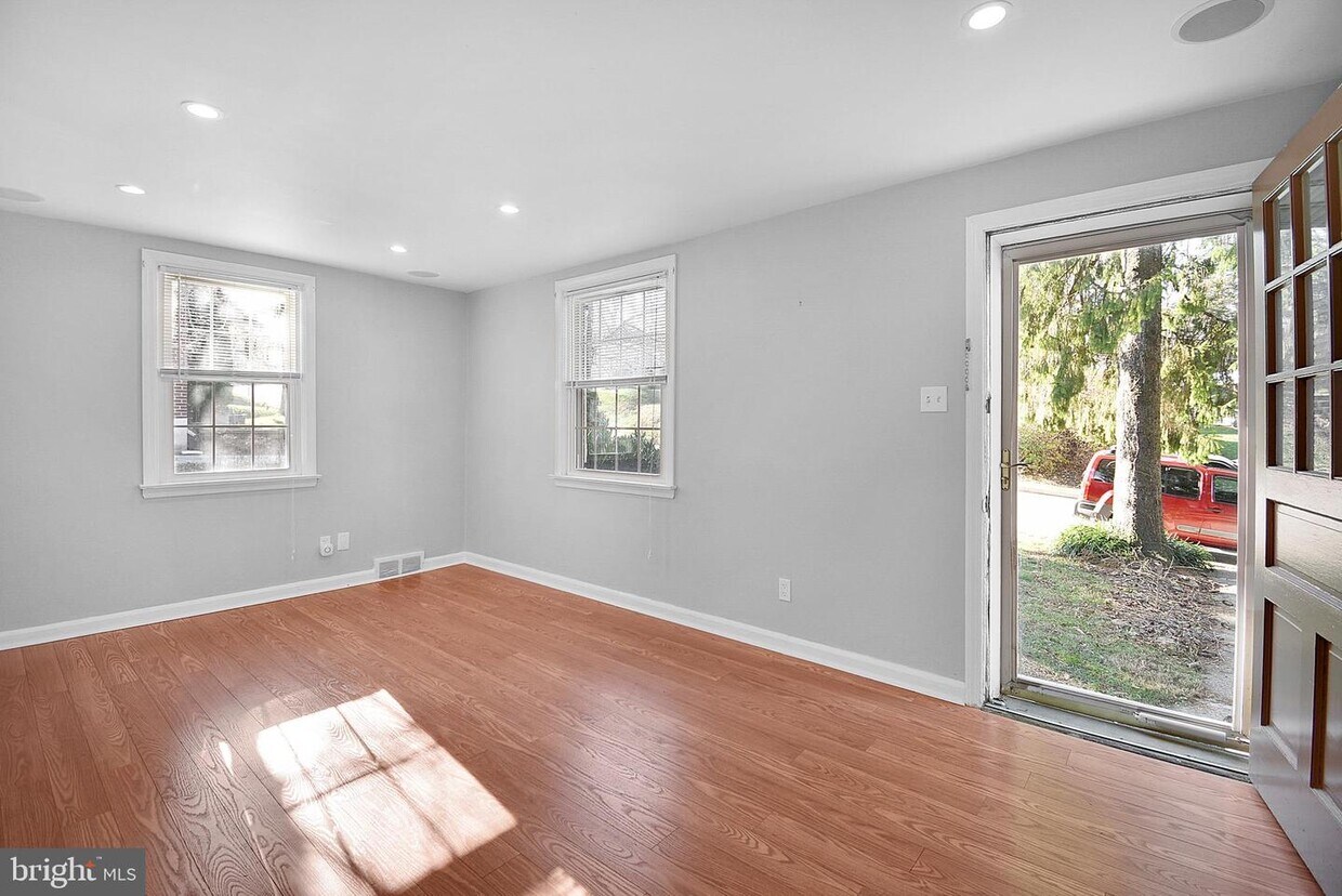 Foto principal - 250 Miner St